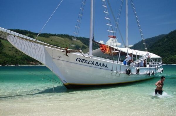 Crucero de un día a Angra dos Reis desde Río de Janeiro Rio de Janeiro, Sureste - Brasil   Duración: 6 a 8 horas  Número máximo de viajeros: 9