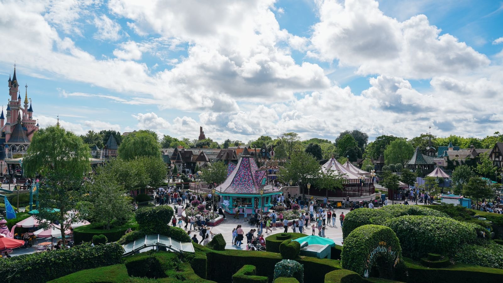 Cuántos días ir a Disneyland Paris para recorrer ambos parques