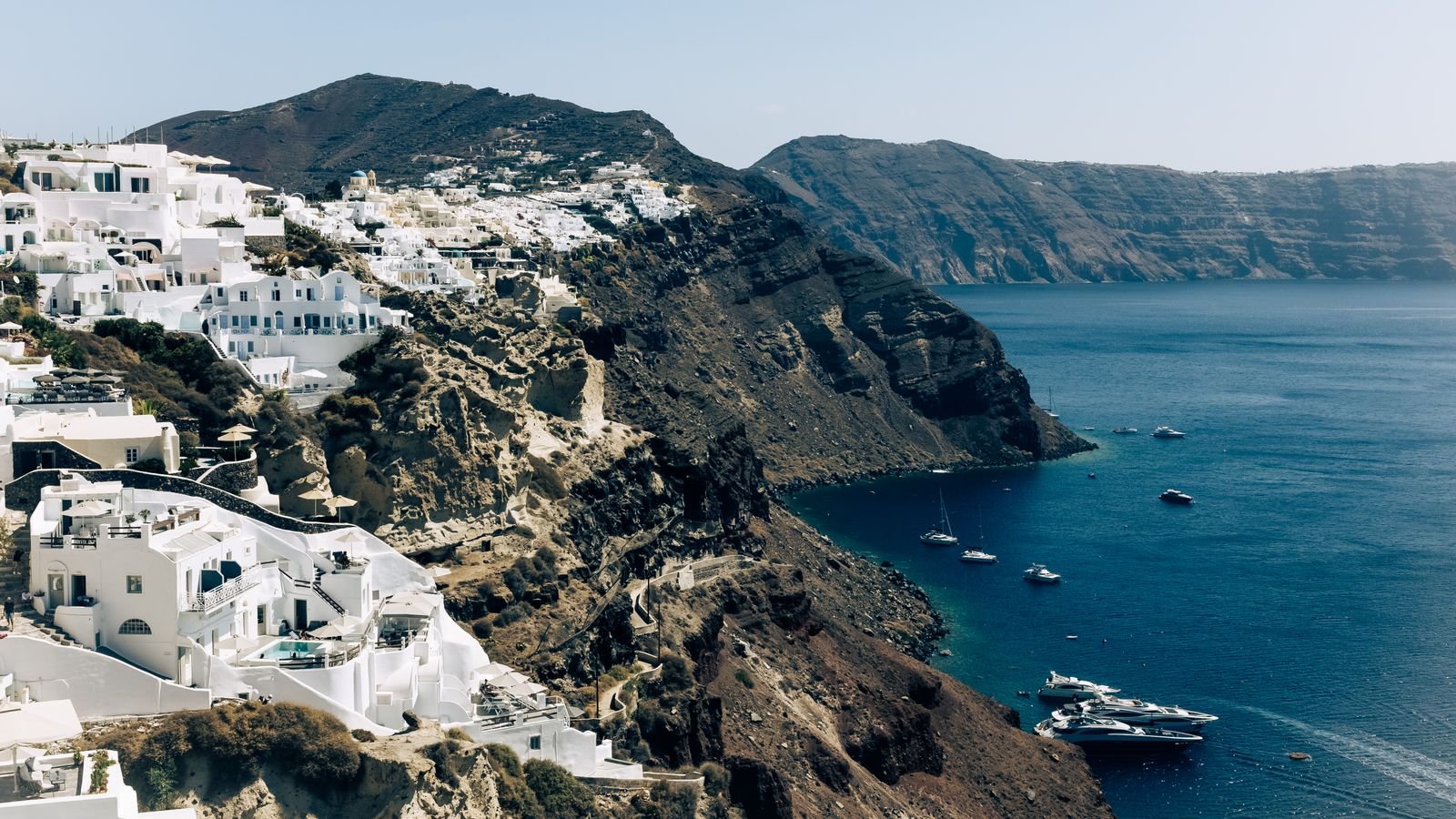 Qué incluye Italia y Grecia con costa y casas blancas de Santorini