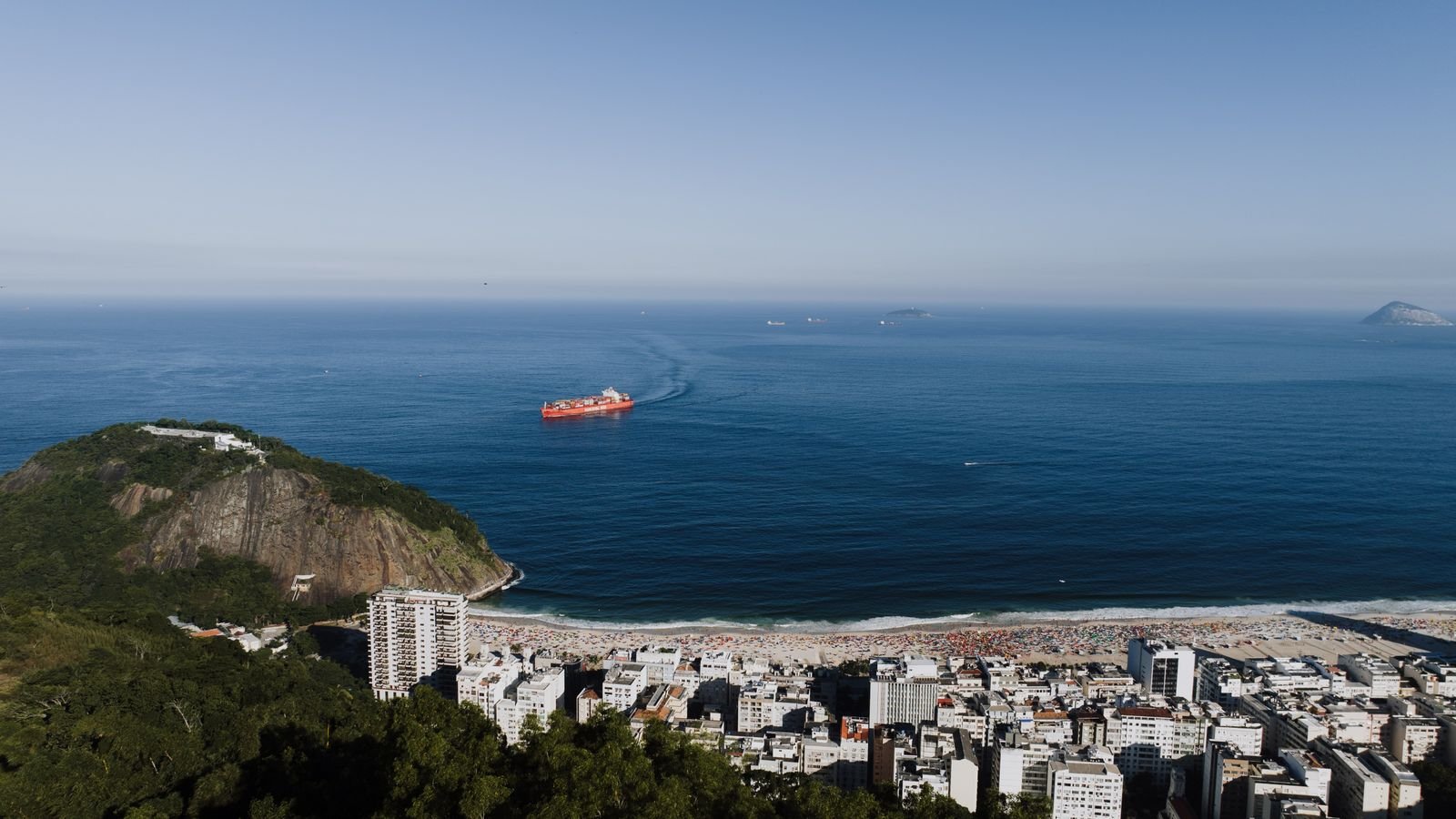 Destinos de oferta desde Uruguay con vista aérea de Río de Janeiro